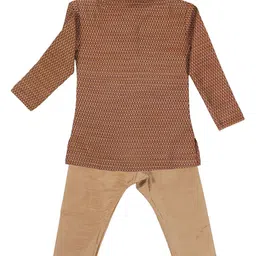 VASTRAMAY Boys Regular Thread Work Kurta with Pyjamas image 4