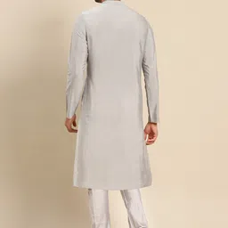 KISAH Men Grey Embellished Kurta with Pyjamas image 4