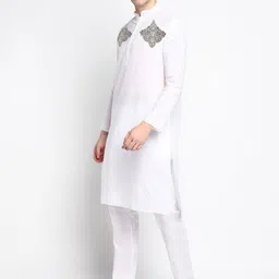 DEVOILER Ethnic Motifs Printed Regular Kurta With Pyjamas image 5