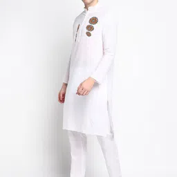 DEVOILER Ethnic Motifs Printed Regular Kurta With Pyjamas image 5