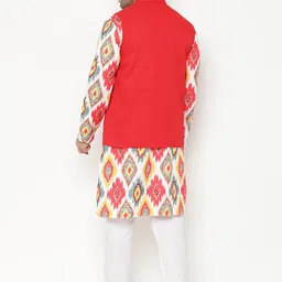 Hangup Men White Printed Kurta with Pyjamas & Nehru Jacket image 2