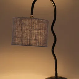 Devansh Grey & Black Textured Jute Zig Zag Curvy Table Lamp With Iron Base image 2