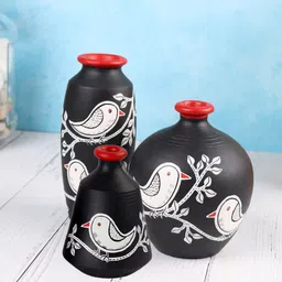 VarEesha Chiraiya 3-Pcs Black & White Bird Printed Terracotta Vases-picture-15
