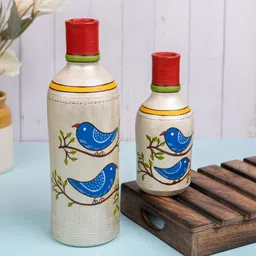 VarEesha Mehraab 2-Pcs Beige & Blue Bird Printed Terracotta Vases-image-47
