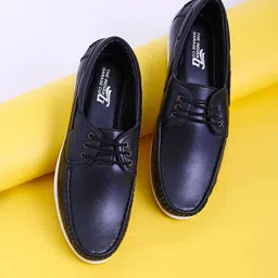 The Indian Garage Co Men Black Round Toe Lace-Up Derbys-picture-54