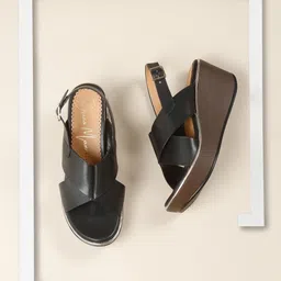 Bruno Manetti Strappy Wedge Heels-39