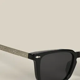 IDOR Unisex Square Sunglasses with Polarised and UV Protected Lens image 2