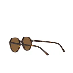 Ray-Ban Unisex Wayfarer Sunglasses with Polarised and UV Protected Lens image 4