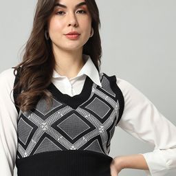 BROOWL Geometric Self Design V-Neck Crop Woollen Sweater Vest-79