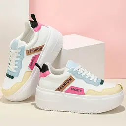 Shoetopia Girls Colourblocked Flatforms-32