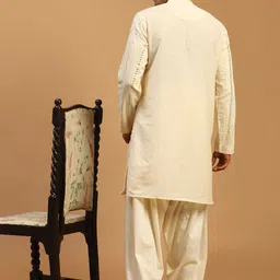 SHRESTHA BY VASTRAMAY Men Cream-Coloured Embroidered Mirror Work Kurta with Patiala image 5