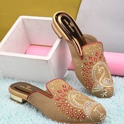 pelle albero Women Pointed Toe Embellished Mules-picture-7