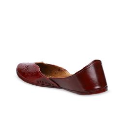 Ta Chic Women Leather Laser Cuts Ethnic Mojaris-picture-47
