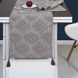 Ode & Cleo Grey 5 Pieces Geometric Design Table Linen Set-34