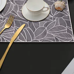 LooMantha 2-Pcs Silver Cutwork Plastic Table Placemats-29