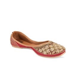 DESI COLOUR Women Embellished Ethnic Mojaris Flats-image-100