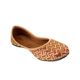 DESI COLOUR Women Maroon Ethnic Mojaris Flats-image-48