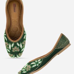 DESI COLOUR Women Green Ethnic Embellished Mojaris Flats-image-72