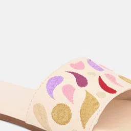 ALL TABS OPEN Embroidered Open Toe Flats image 3