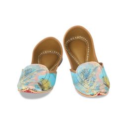 NR By Nidhi Rathi Printed Round Toe Mojaris image 5