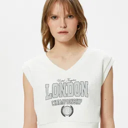 Koton Typography Printed V-Neck Crop Pullover Sweatshirt-image-22