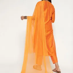 aayusika Regular Thread Work Kurta & Trousers With Dupatta image 3