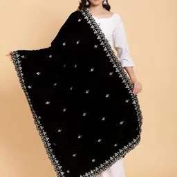 Moda Chales Embroidered Velvet Dupatta with Sequinned-picture-36