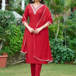 VIBE VISION Women Floral Regular Kurta with Trousers & With Dupatta-picture-24