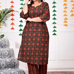 Swasti Plus Size Ethnic Motifs Printed Regular Pure Cotton Kurta with Trousers & Dupatta image 1