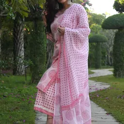 7Threads Women Ethnic Motifs Printed Regular Kurta with Trousers & With Dupatta image 3