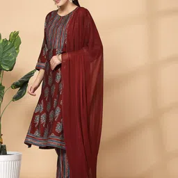 Nayam By Lakshita Women Floral Printed Regular Sequinned Chanderi Cotton Kurta with Palazzos & With Dupatta image 4