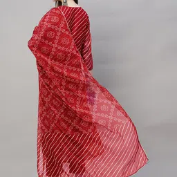 gosriki KALINI Leheriya Printed Regular Thread Work Kurta With Trousers & Dupatta image 5
