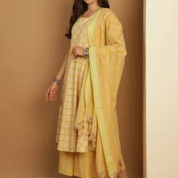 Jompers Geometric Printed Regular Kurta with Trousers & Dupatta image 4