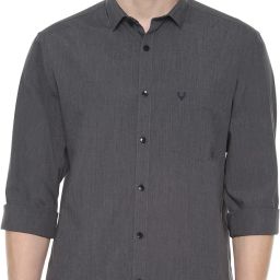 Men Slim Fit Solid Spread Collar Casual Shirt-image-24
