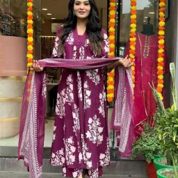 Women Viscose Rayon Kurta Pyjama Dupatta Set-image-3