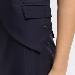 Iconic Single-Breasted V-Neck Blazer image 5