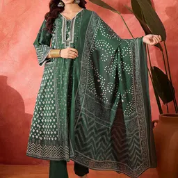 Sangria Women Floral Printed Cotton Kurta with Trousers & Dupatta-picture-28