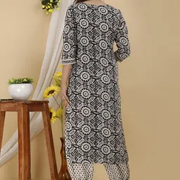 Anouk Rustic Floral Printed V-Neck Straight Kurta with Trousers & Dupatta image 4