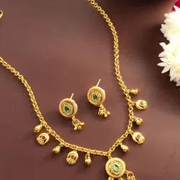 aadita Kundan-Studded Jewellery Set-18