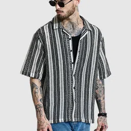 Snitch Men Relaxed Oversized Fit Spread Collar Chevron Printed Cotton Casual Shirt-image-51