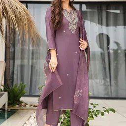 URMIR FASHION Women Floral Embroidered Regular Thread Work Kurta with Trousers & With Dupatta-picture-4
