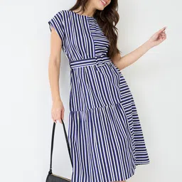 Globus Print A-Line Midi Dress-image-5