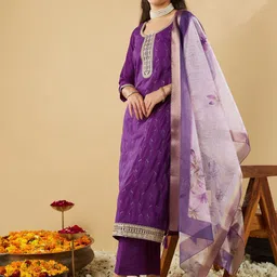 MOKOSH Geometric Embroidered Sequinned Straight Kurta with Trouser & Dupatta image 3