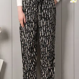 Style Shoes Pack Of 2 Printed Mid-Rise Lounge Pants-image-53