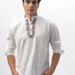 Anouk White Geometric Yoke Design Thread Work Mandarin Collar Cotton Straight Short Kurta-image-62