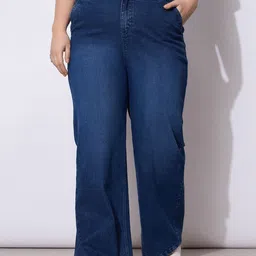 SASSAFRAS Curve Women High-Rise Light Fade Bootcut Jeans-image-90