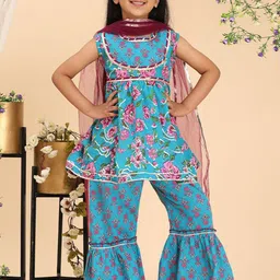 Cutiekins Girls Floral Printed Empire Gotta Patti Kurta With Sharara & Dupatta-picture-39