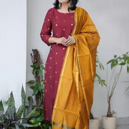 DIVASTRI Geometric Printed Straight Kurta With Trousers And Dupatta image 5