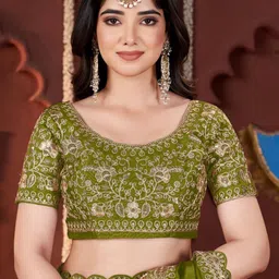 DHARMEE Sequinned Saree With Embellished Border image 5