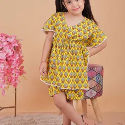 UNBIND Girls Printed Top With Shorts-image-2